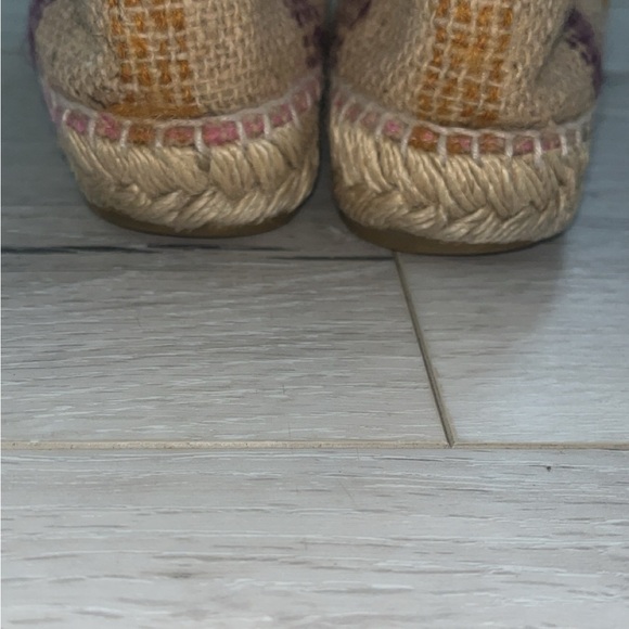 Authentic tweed Chanel espadrilles - Picture 4 of 5